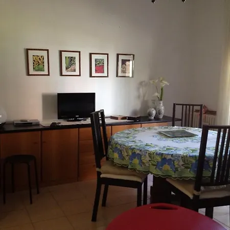 Mariarosa Apartment *