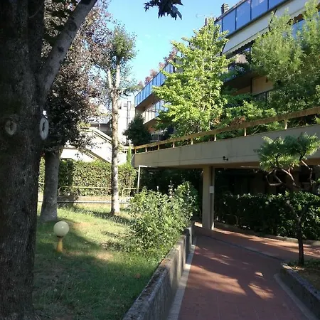 Mariarosa Apartment *